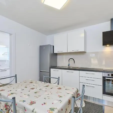 Tatil Evi House With A Parking Space Stivan, Cres - 25073 Martinšćica